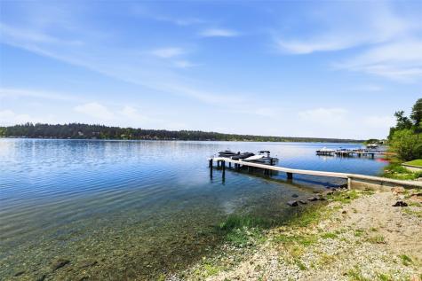 2837 Lake Sammamish Sammamish WA 98074