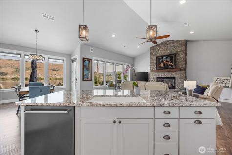167 N Shore Drive Orondo WA 98843