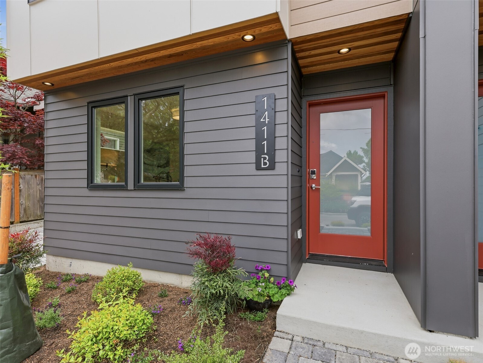1411 N 48th Street Seattle WA 98103