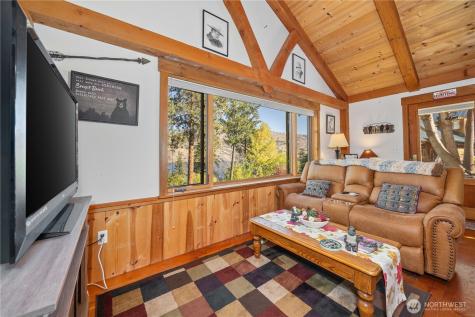 16495 S Lakeshore Road Chelan WA 98816