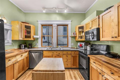 1328 Franklin Street Bellingham WA 98225