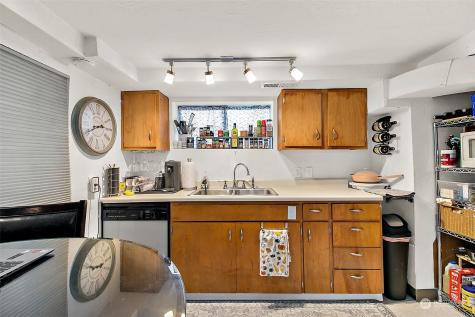 2416 NE 16th Street Renton WA 98056
