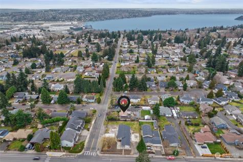 2416 NE 16th Street Renton WA 98056
