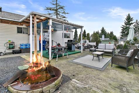 2416 NE 16th Street Renton WA 98056