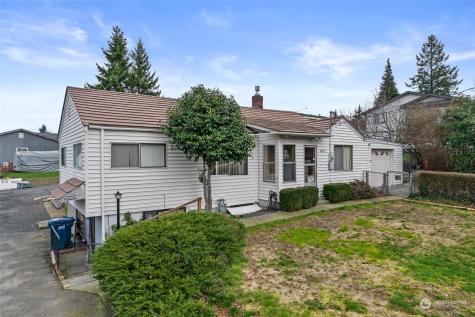 2416 NE 16th Street Renton WA 98056