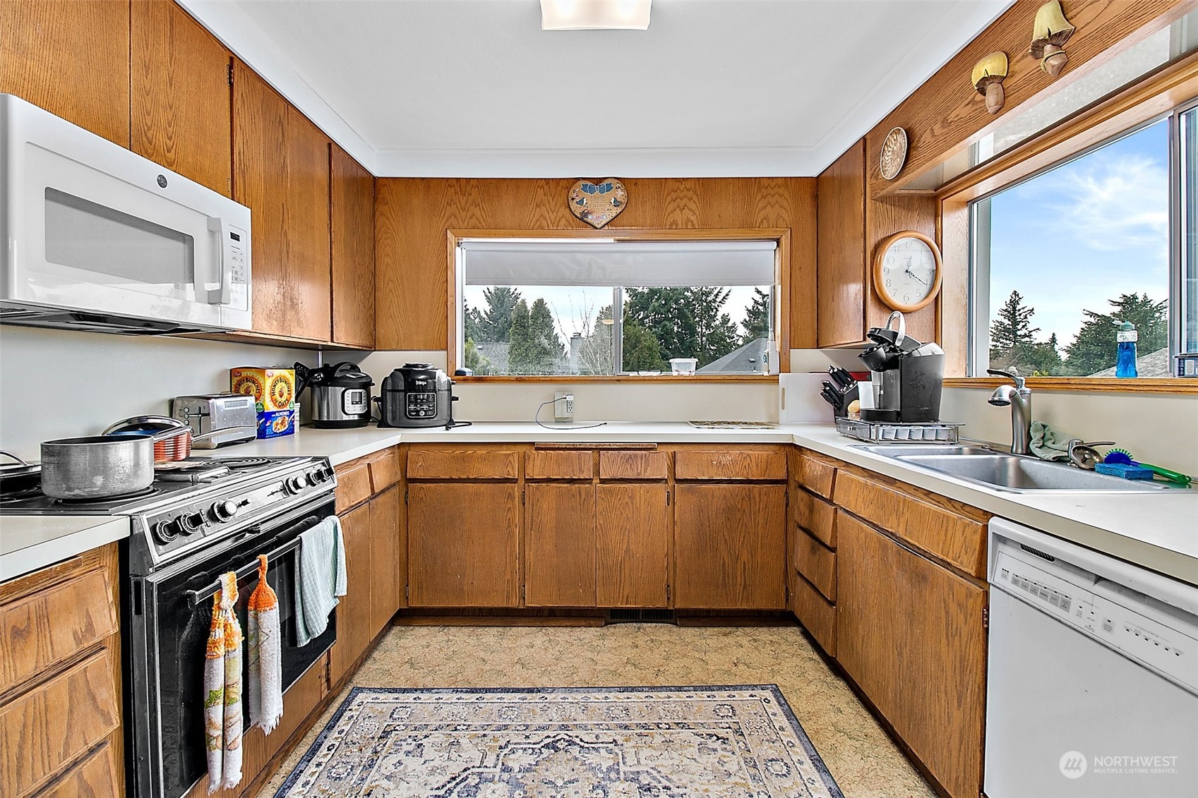 2416 NE 16th Street Renton WA 98056