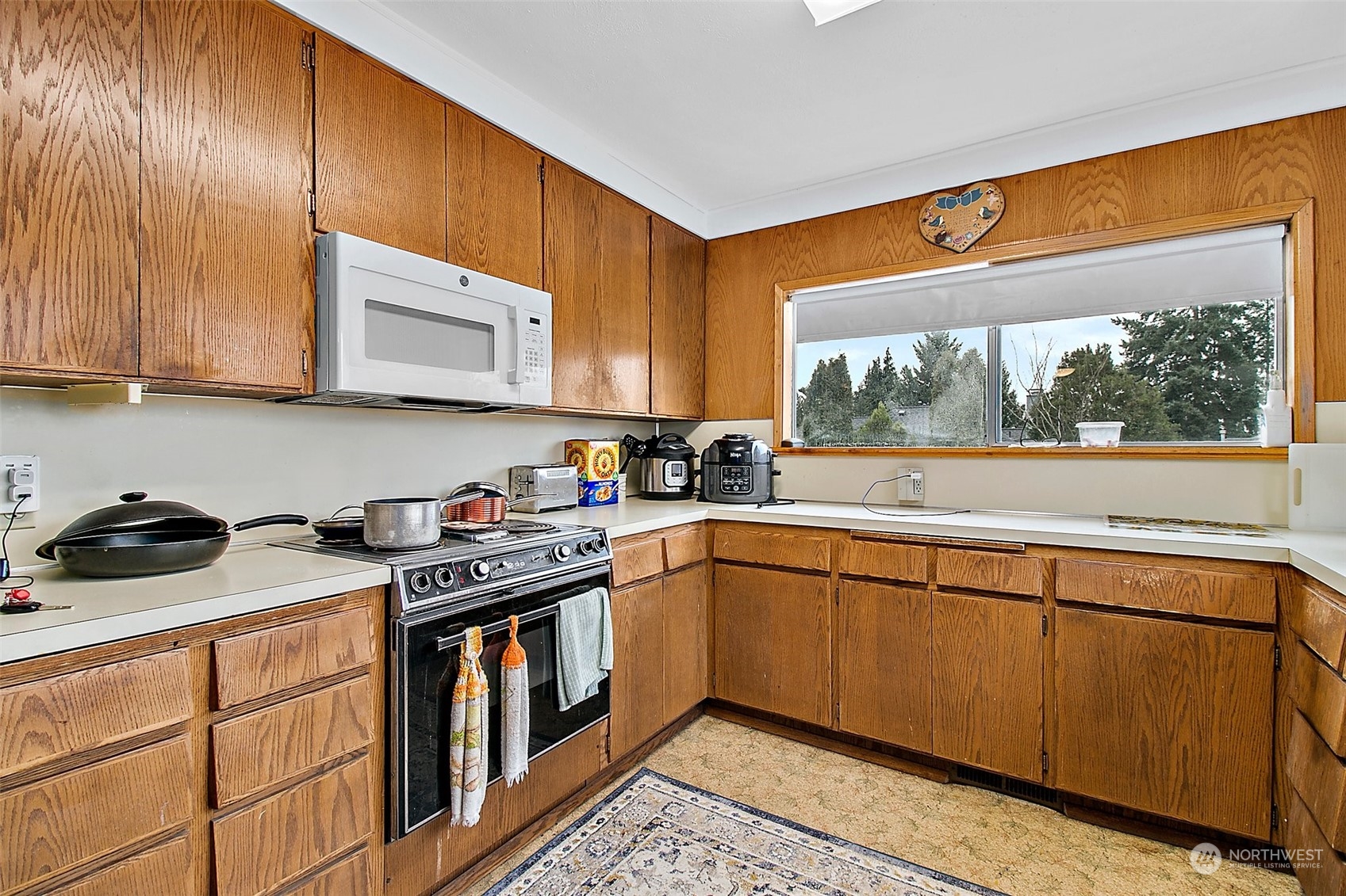 2416 NE 16th Street Renton WA 98056