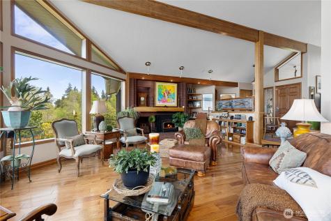 1837 E Woodhaven Lane Port Angeles WA 98362