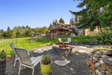 1837 E Woodhaven Lane Port Angeles WA 98362