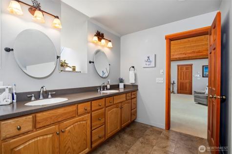 9474 Freedom Place Blaine WA 98230