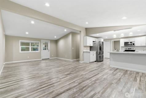 12520 SW Lindi Lane Port Orchard WA 98367