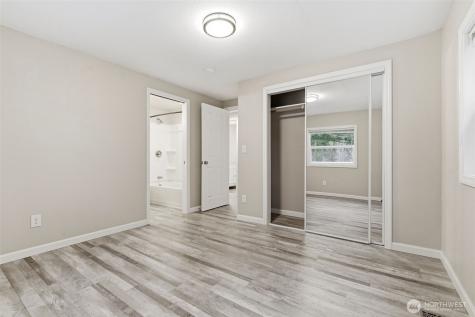12520 SW Lindi Lane Port Orchard WA 98367