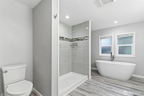 12520 SW Lindi Lane Port Orchard WA 98367