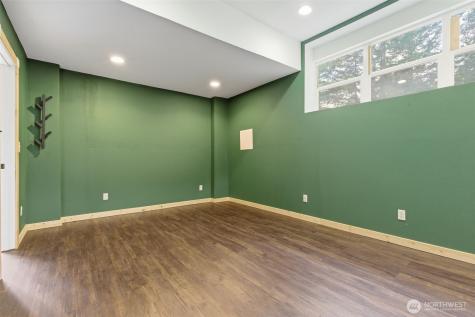 12520 SW Lindi Lane Port Orchard WA 98367