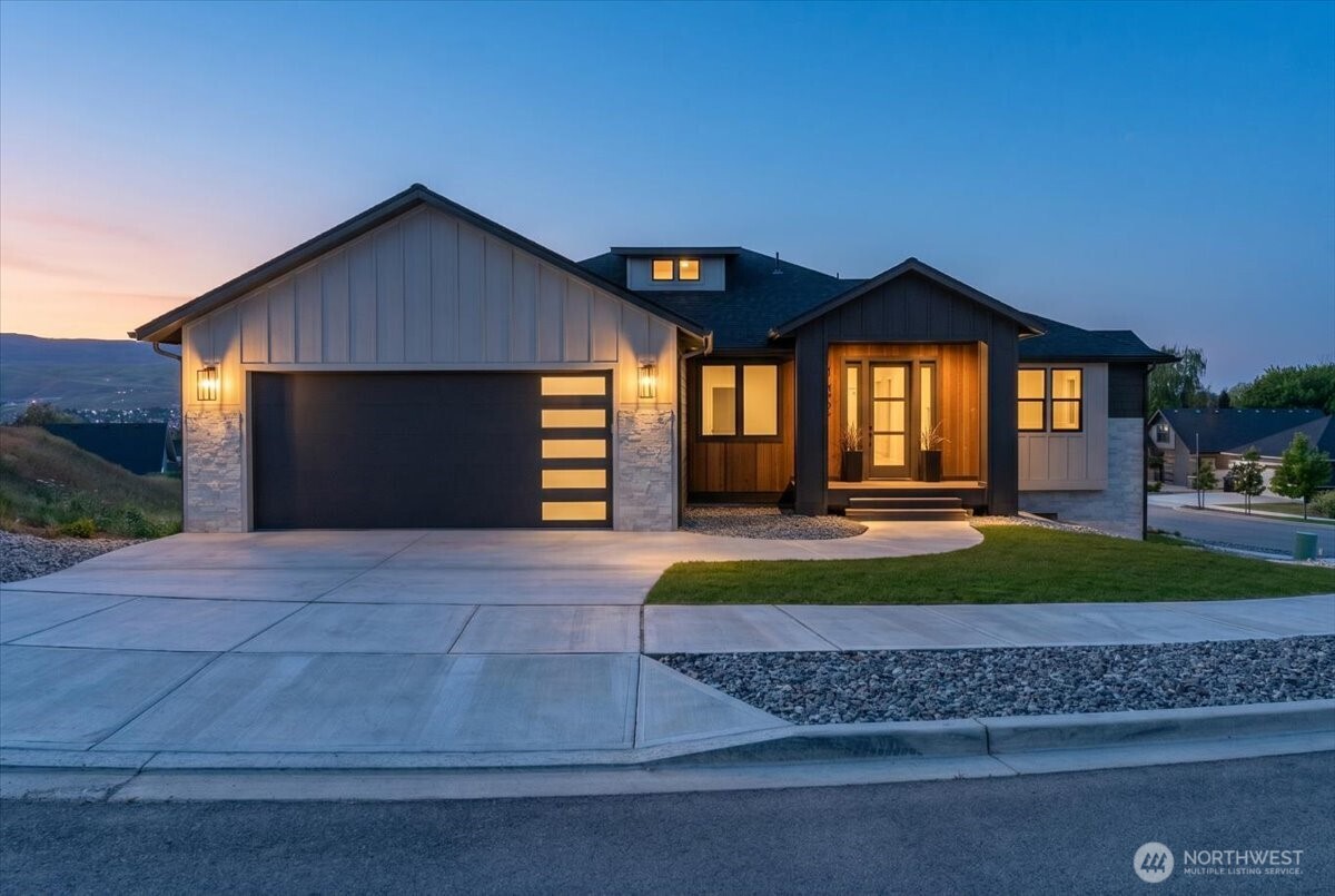 982 Spring Mountain Drive Wenatchee WA 98801