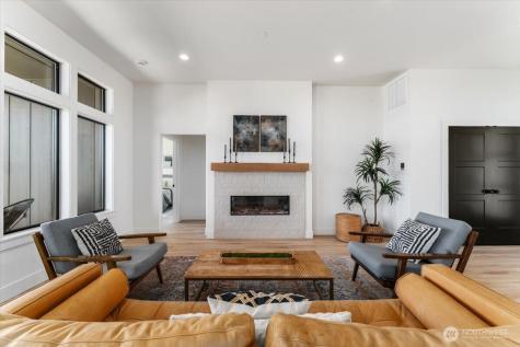 982 Spring Mountain Drive Wenatchee WA 98801
