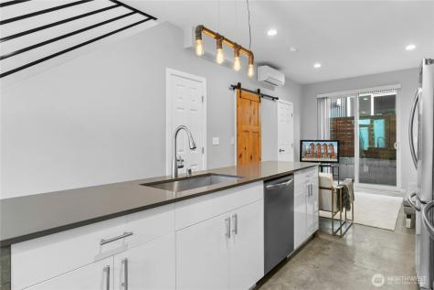 6641 Carleton Avenue S Seattle WA 98108