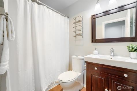 806 NW 52nd Street Seattle WA 98107