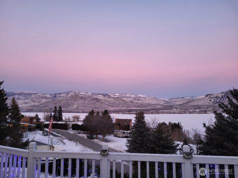 107 Westlake Road Oroville WA 98844