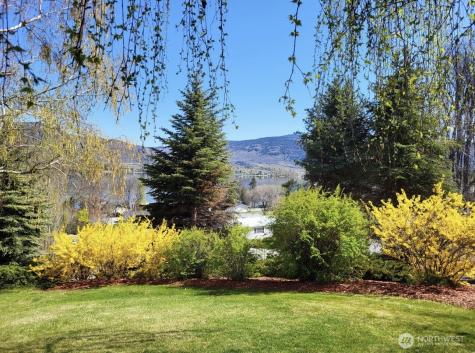 107 Westlake Road Oroville WA 98844