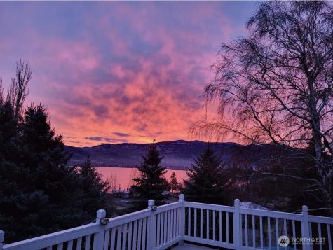 107 Westlake Road Oroville WA 98844