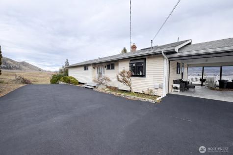 107 Westlake Road Oroville WA 98844