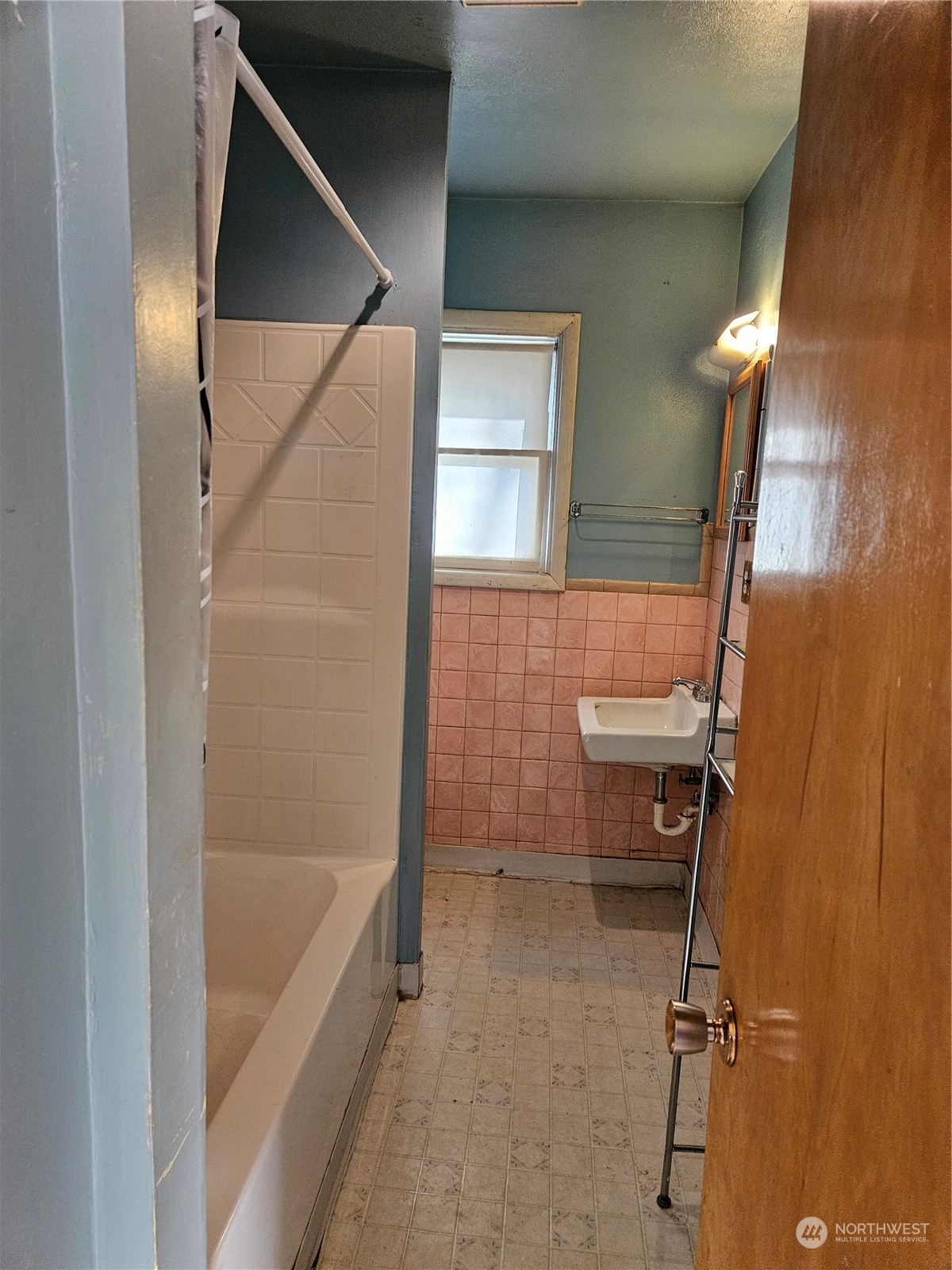 415 W Main Street Almira WA 99103