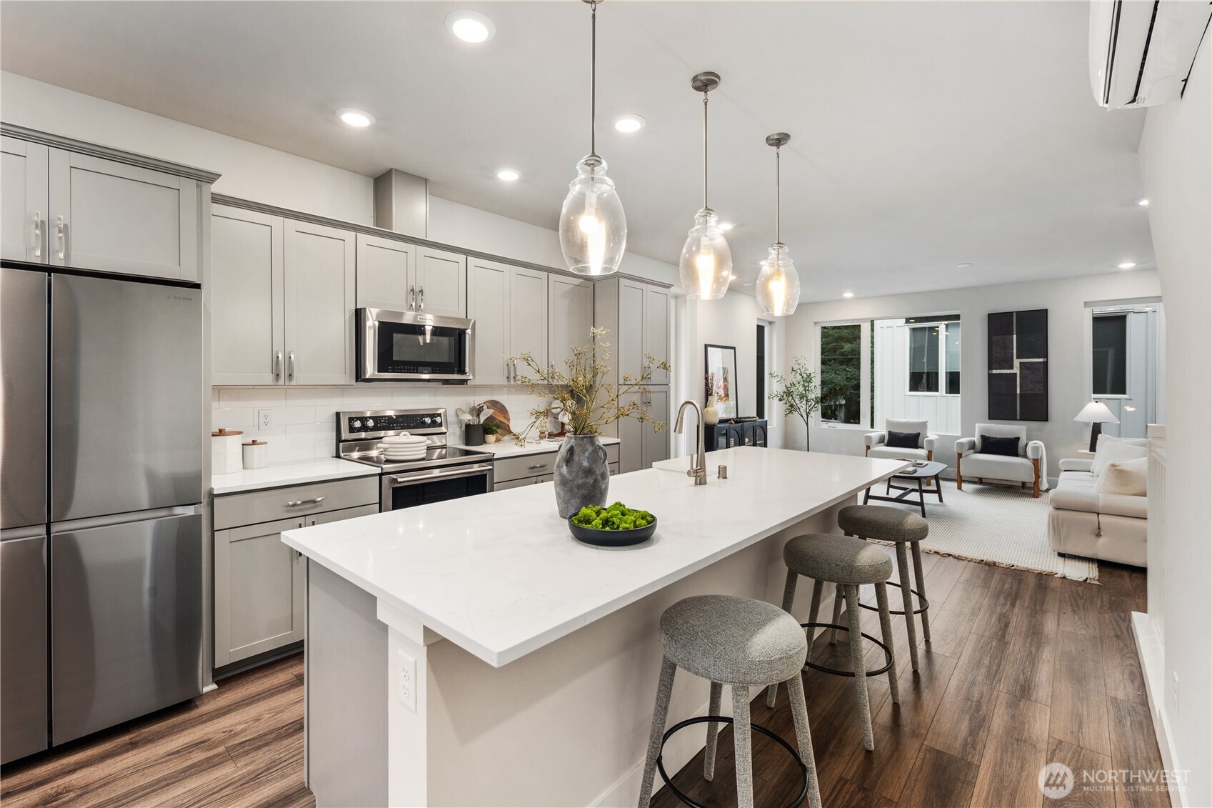 13335 Greenwood Avenue N Seattle WA 98133