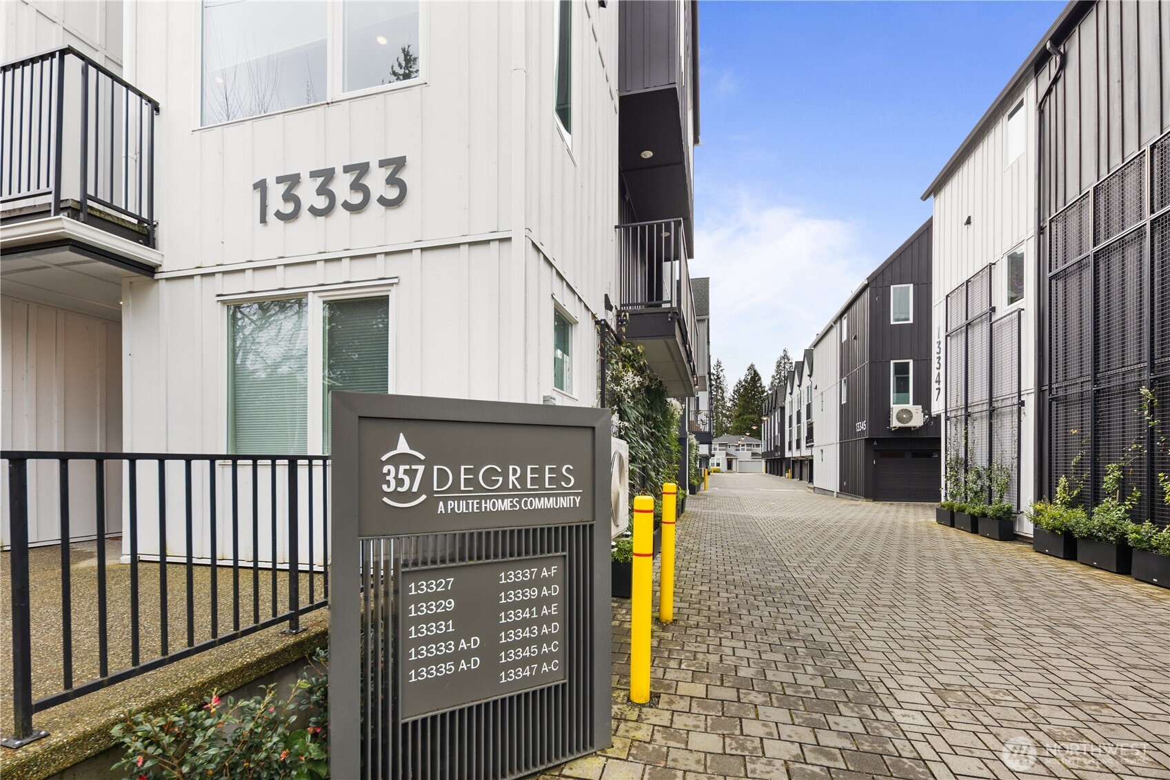 13335 Greenwood Avenue N Seattle WA 98133