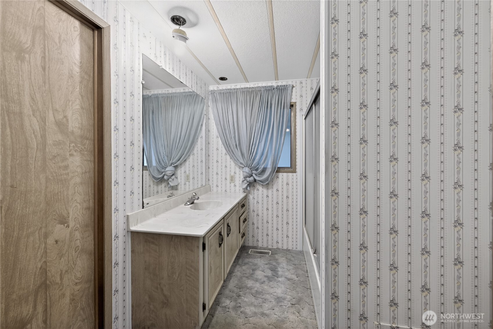 2725 E Fir St Unit 105 Mount Vernon WA 98273
