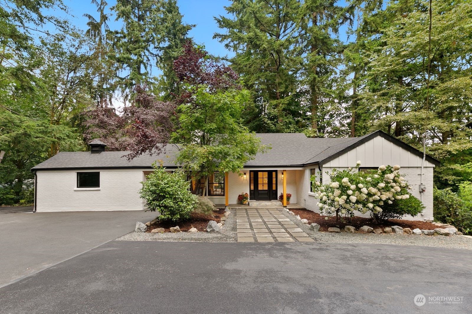 18304 28th Avenue NE Lake Forest Park WA 98155