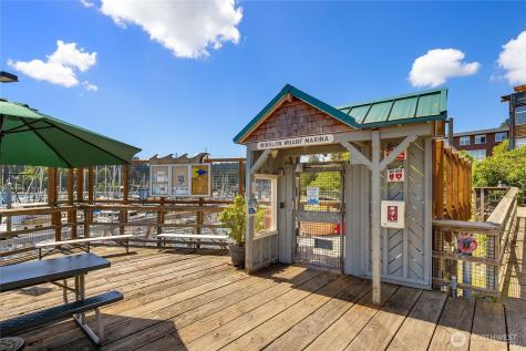141 Parfitt Way SW Bainbridge Island WA 98110