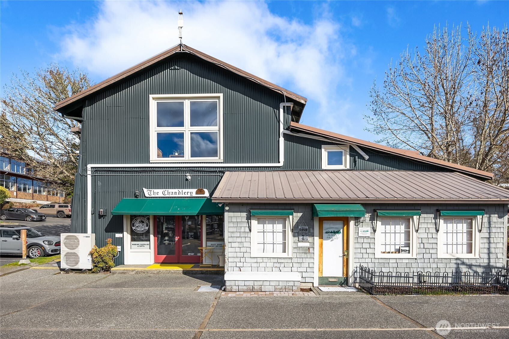 141 Parfitt Way SW Bainbridge Island WA 98110