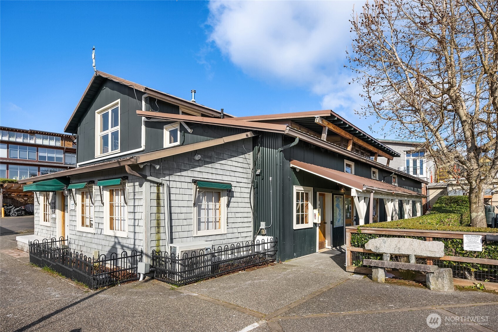 141 Parfitt Way SW Bainbridge Island WA 98110