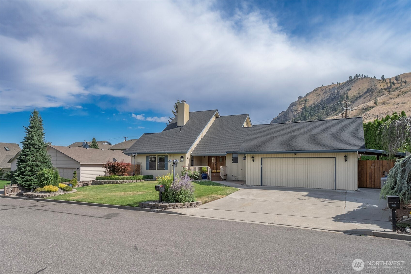 1513 Apollo Place Wenatchee WA 98801