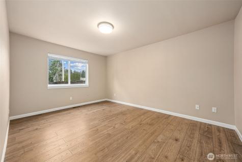 101 Murphy Lane S Rainier WA 98576