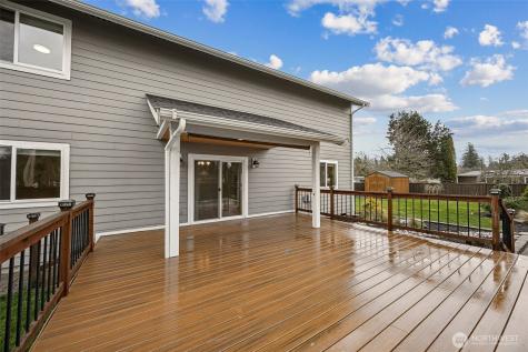 101 Murphy Lane S Rainier WA 98576