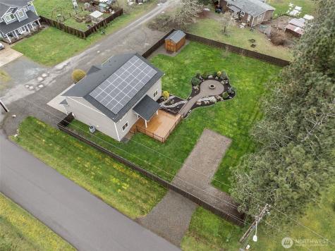 101 Murphy Lane S Rainier WA 98576