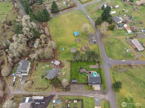 101 Murphy Lane S Rainier WA 98576