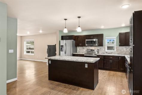 101 Murphy Lane S Rainier WA 98576