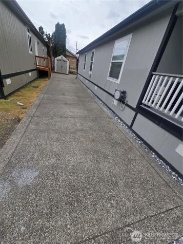 10302 Lakeview Avenue SW Lakewood WA 98499