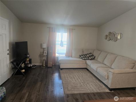 10302 Lakeview Avenue SW Lakewood WA 98499