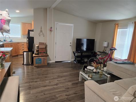 10302 Lakeview Avenue SW Lakewood WA 98499
