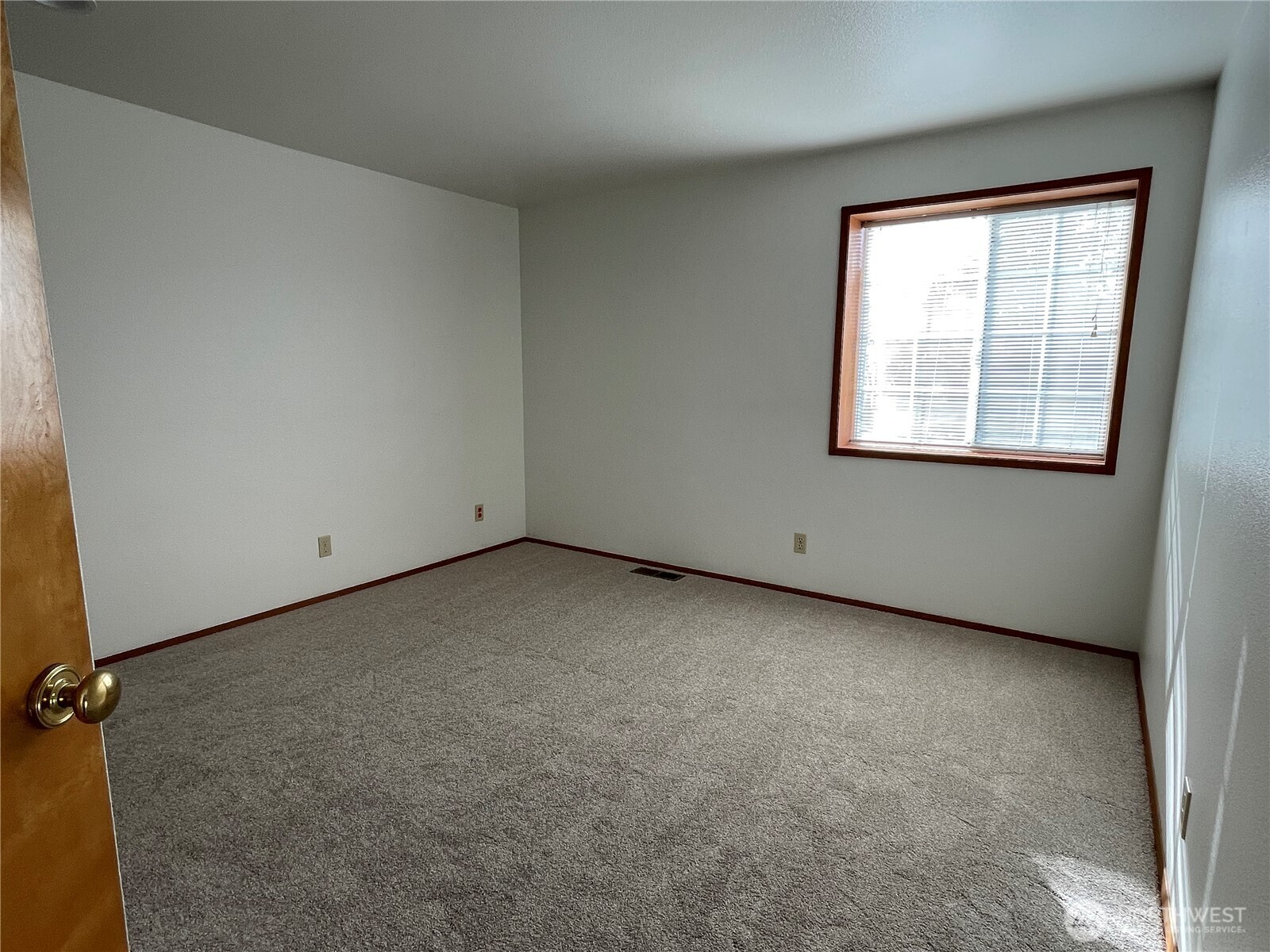 7016 Osprey Circle Bremerton WA 98312