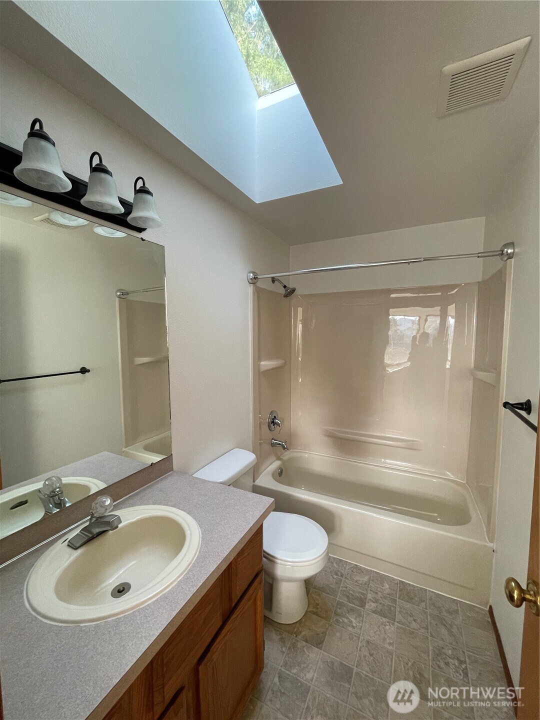 7016 Osprey Circle Bremerton WA 98312