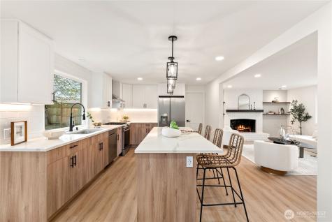 32211 26th Avenue SW Federal Way WA 98023