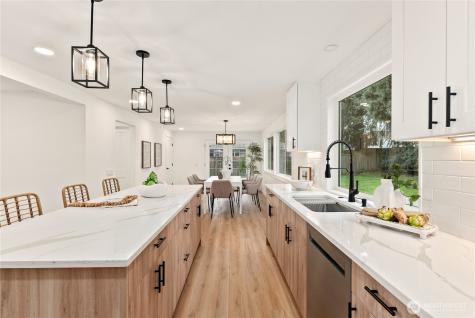 32211 26th Avenue SW Federal Way WA 98023