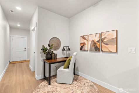 1075 Red Apple Road Wenatchee WA 98801