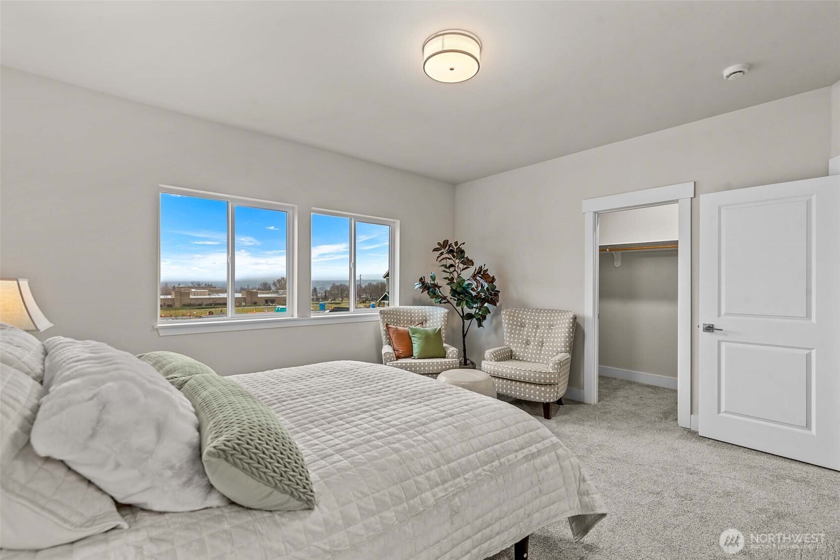 1075 Red Apple Road Wenatchee WA 98801