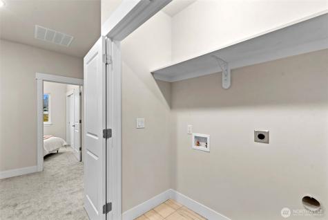 1075 Red Apple Road Wenatchee WA 98801